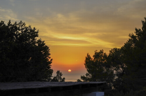 Can Rafelet - Charming Villa with Sunset Views over Cala Tarida