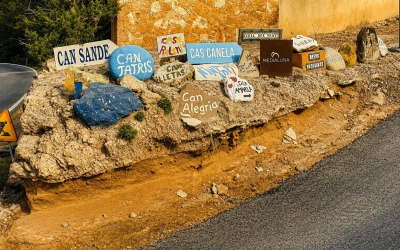 Wieso hat keine Straßennamen? Ibiza funktioniert ganz anders!