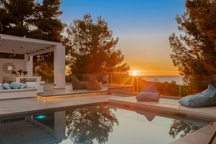 villa ivy, villa es canal de forn, cala tarida
